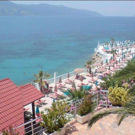 Hotel Roi Radhimë エクステリア 写真