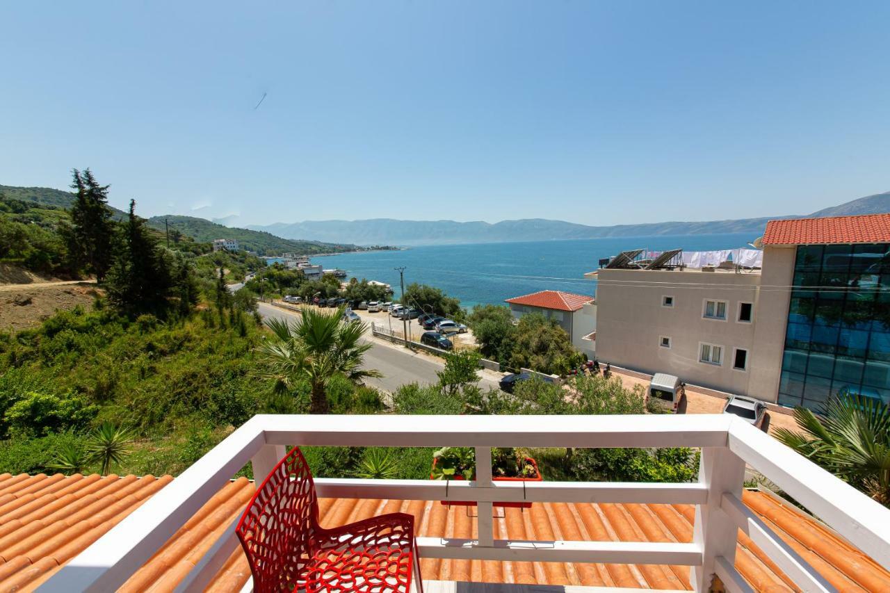Hotel Roi Radhimë エクステリア 写真